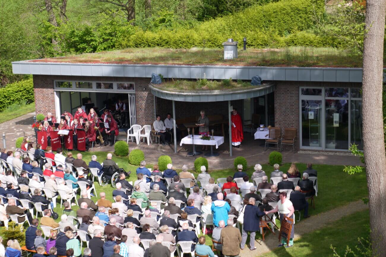 Ökumenischer Gottesdienst am Besucherzentrum der Hüvener Mühle